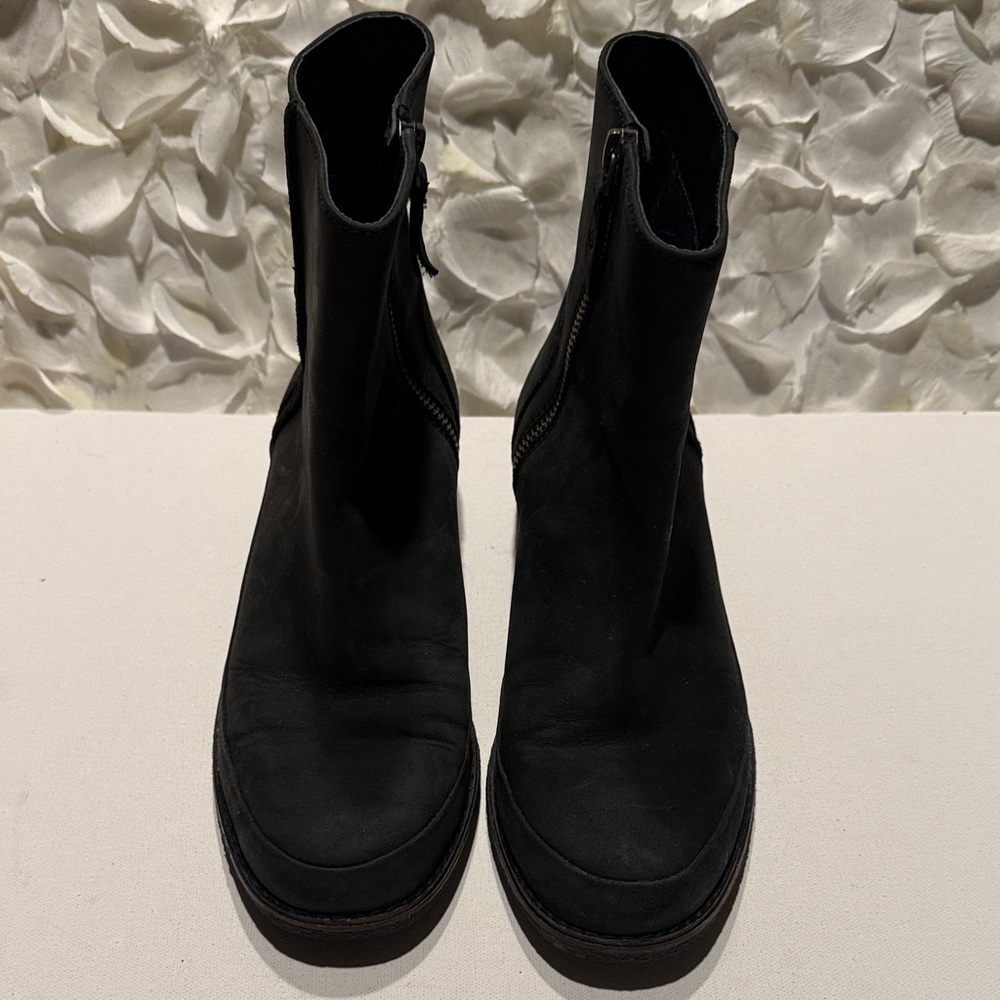 Sperry Black Side-Zip Women's Ankle Booties